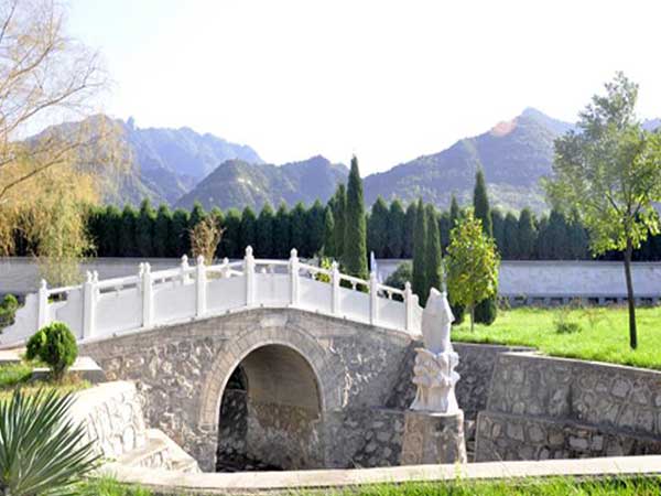慈恩園公墓地處西安市長(zhǎng)安區(qū)五臺(tái)鄉(xiāng)留村0.88萬起