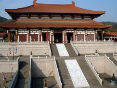 驪山墓園地處西安臨潼區斜口街道辦張鐵村0.5萬起