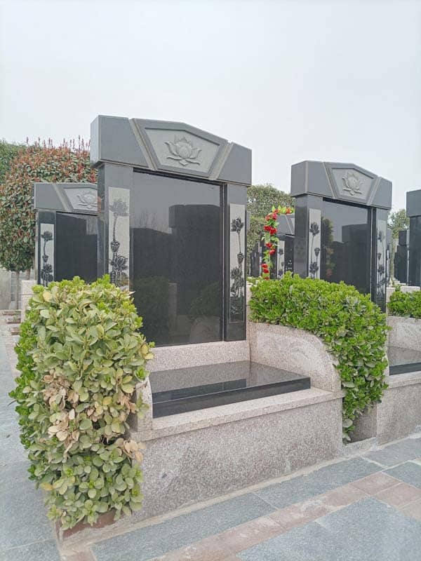 西安漢皇墓園位于哪個具體景區內，其地理位置有何優勢？