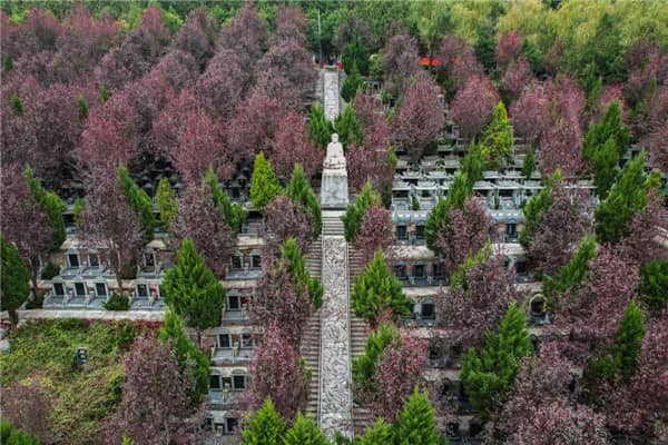 西安壽陽(yáng)山墓園的經(jīng)營(yíng)理念和企業(yè)精神是什么,對(duì)其發(fā)展有何影響?