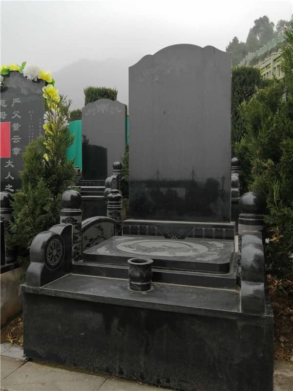 九龍山公墓：人文自然交相輝映，文化價值源遠流長
