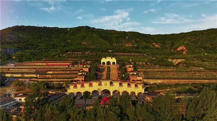 西安市霸陵墓園墓地管理費(fèi)一年多少錢(qián)