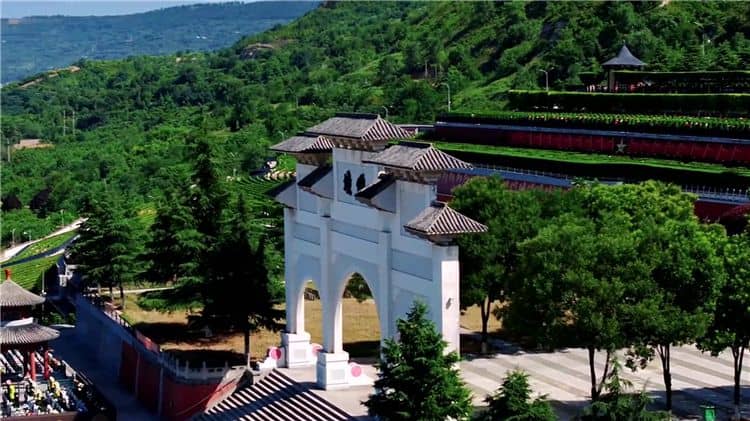 西安霸陵墓園新區在殯葬改革方面有哪些舉措？