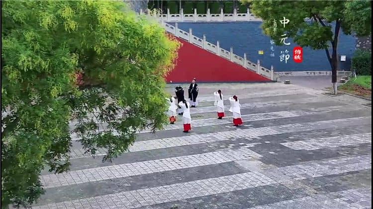 西安霸陵墓園新區(qū)是否提供跨文化或宗教安葬服務(wù)?
