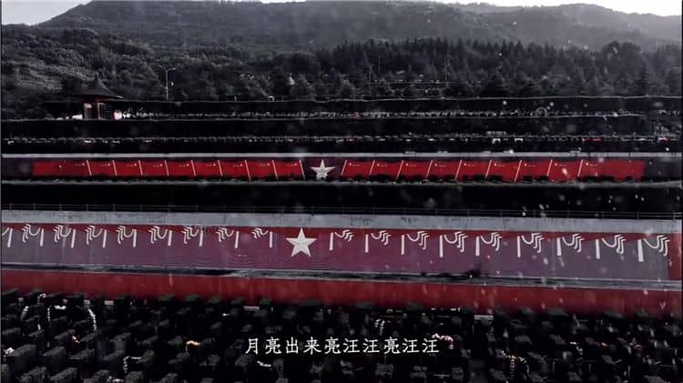 軍魂園作為西安霸陵墓園新區的重要組成部分，它是如何傳承和弘揚軍人精神的？